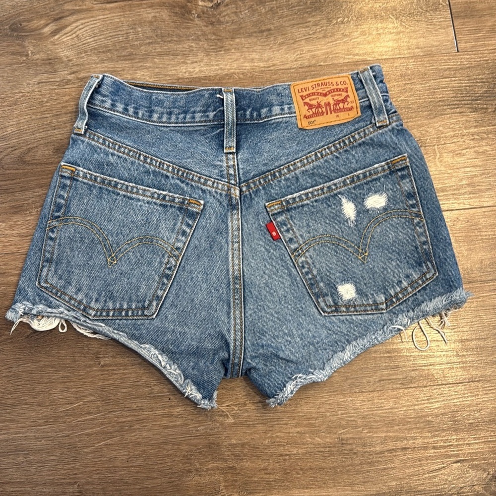Levi’s 501 Original Fit HIGH Rise Women’s Shorts Size 24 - Picture 6 of 8
